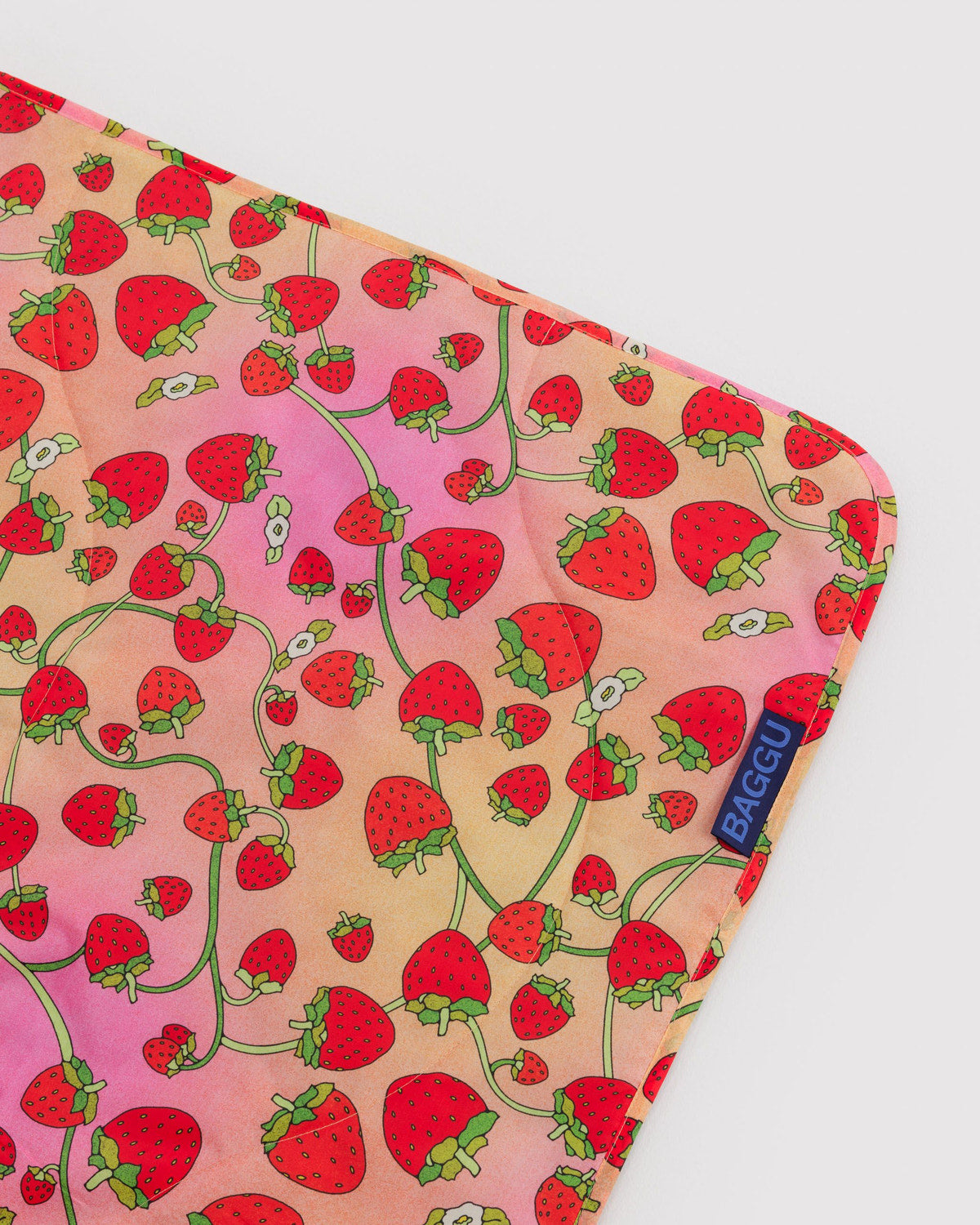 PUFFY PICNIC BLANKET