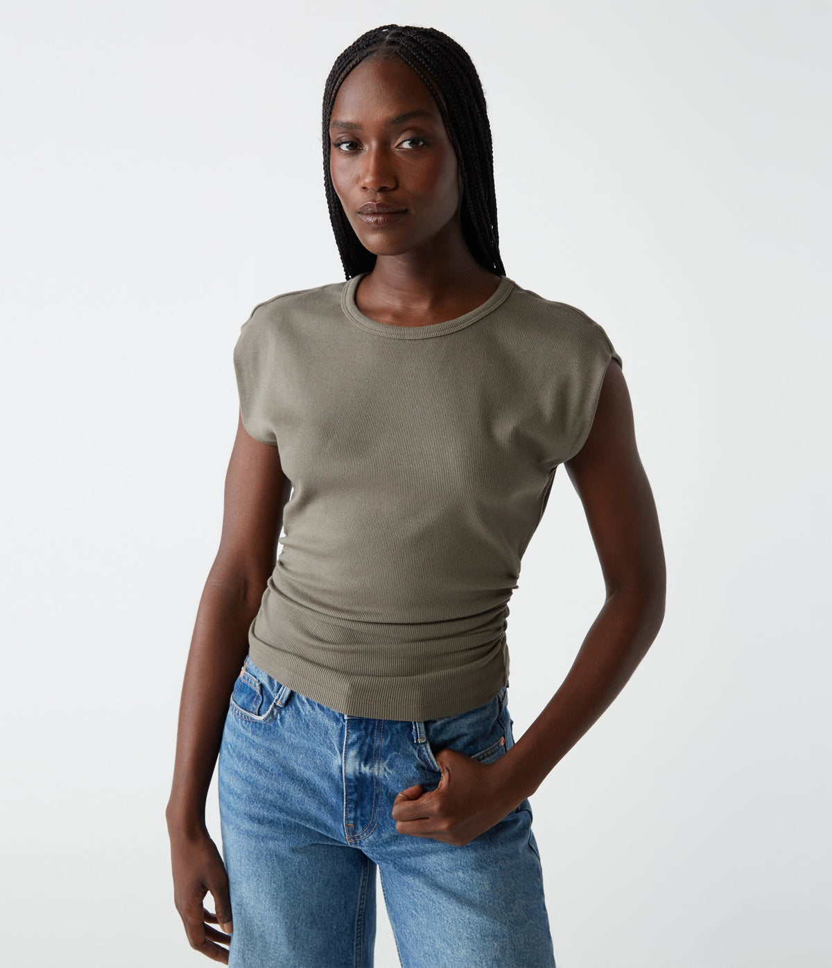 JONI CREW POWER SHOULDER TOP
