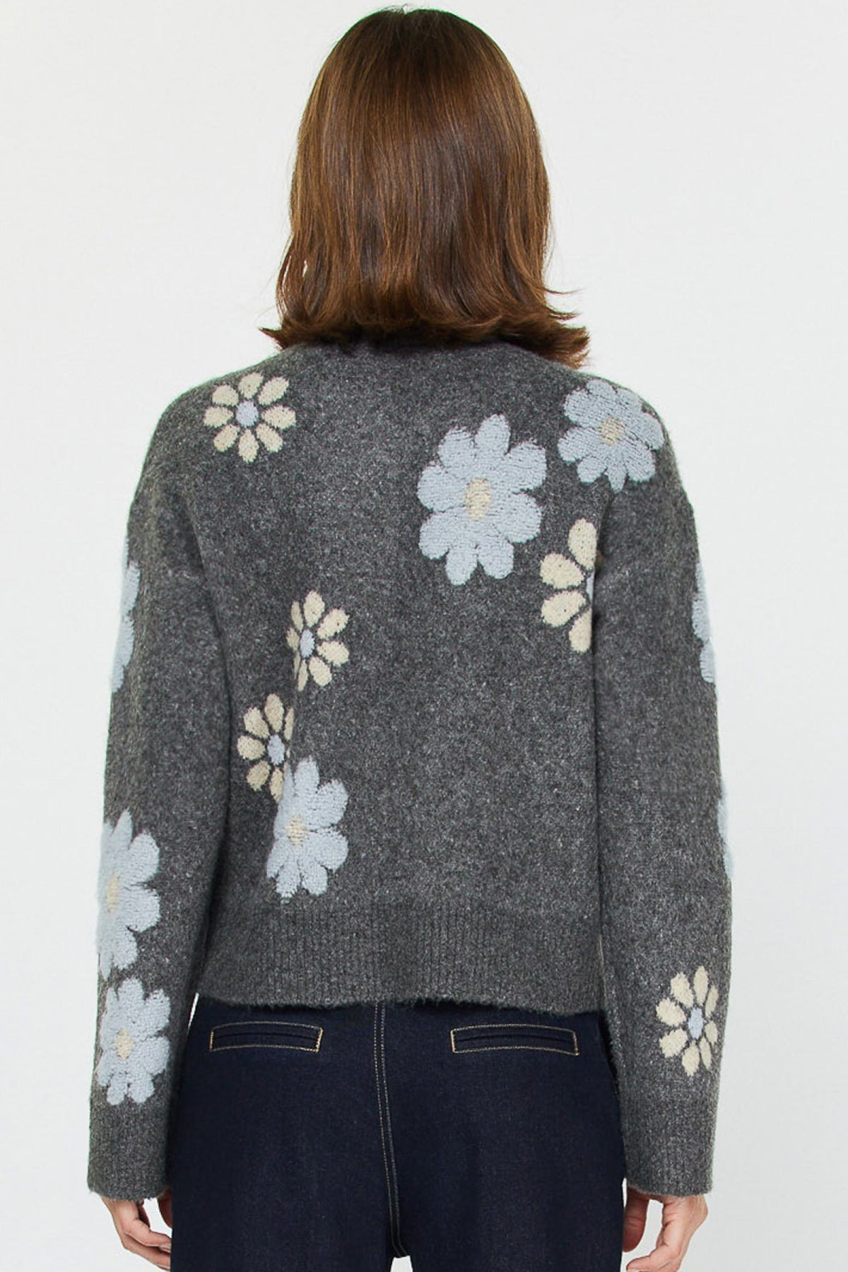 FLOWER MOTIF SWEATER
