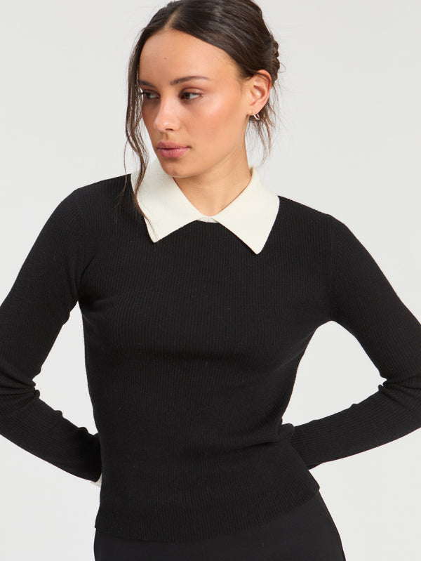 COLLAR SWEATER