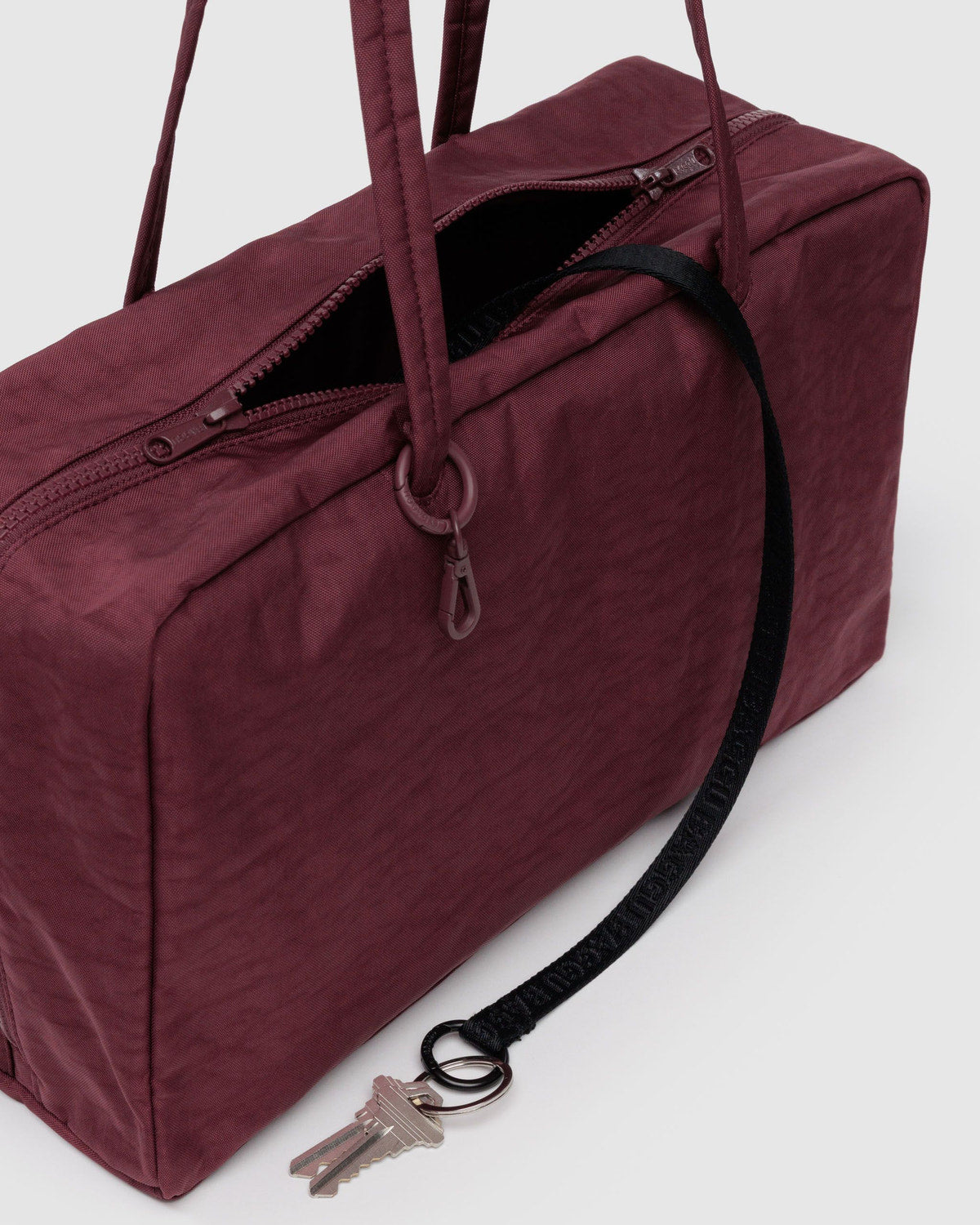 MED NYLON BOWLER BAG