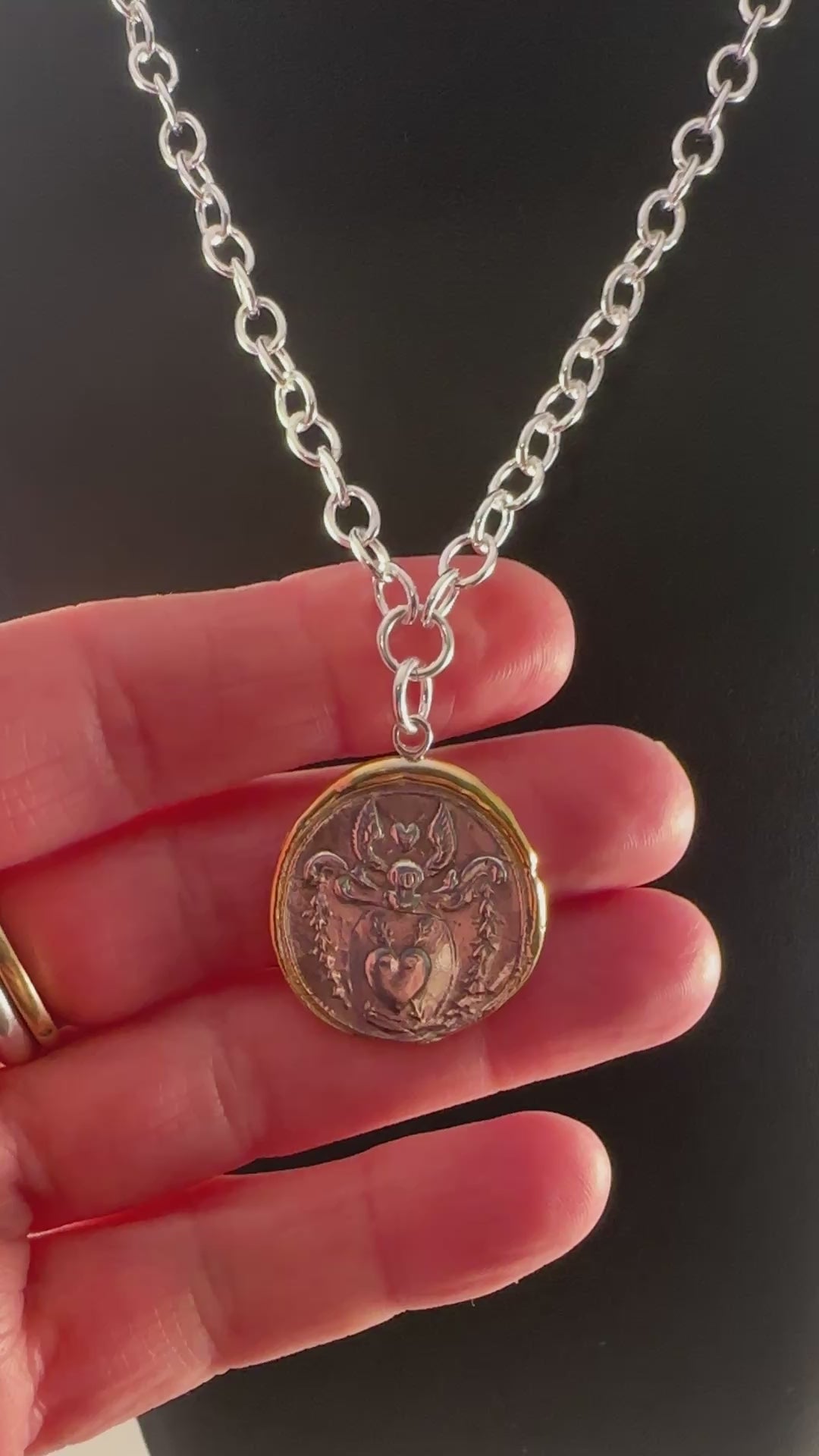 18&quot; ANGEL HEART ROLO NECKLACE