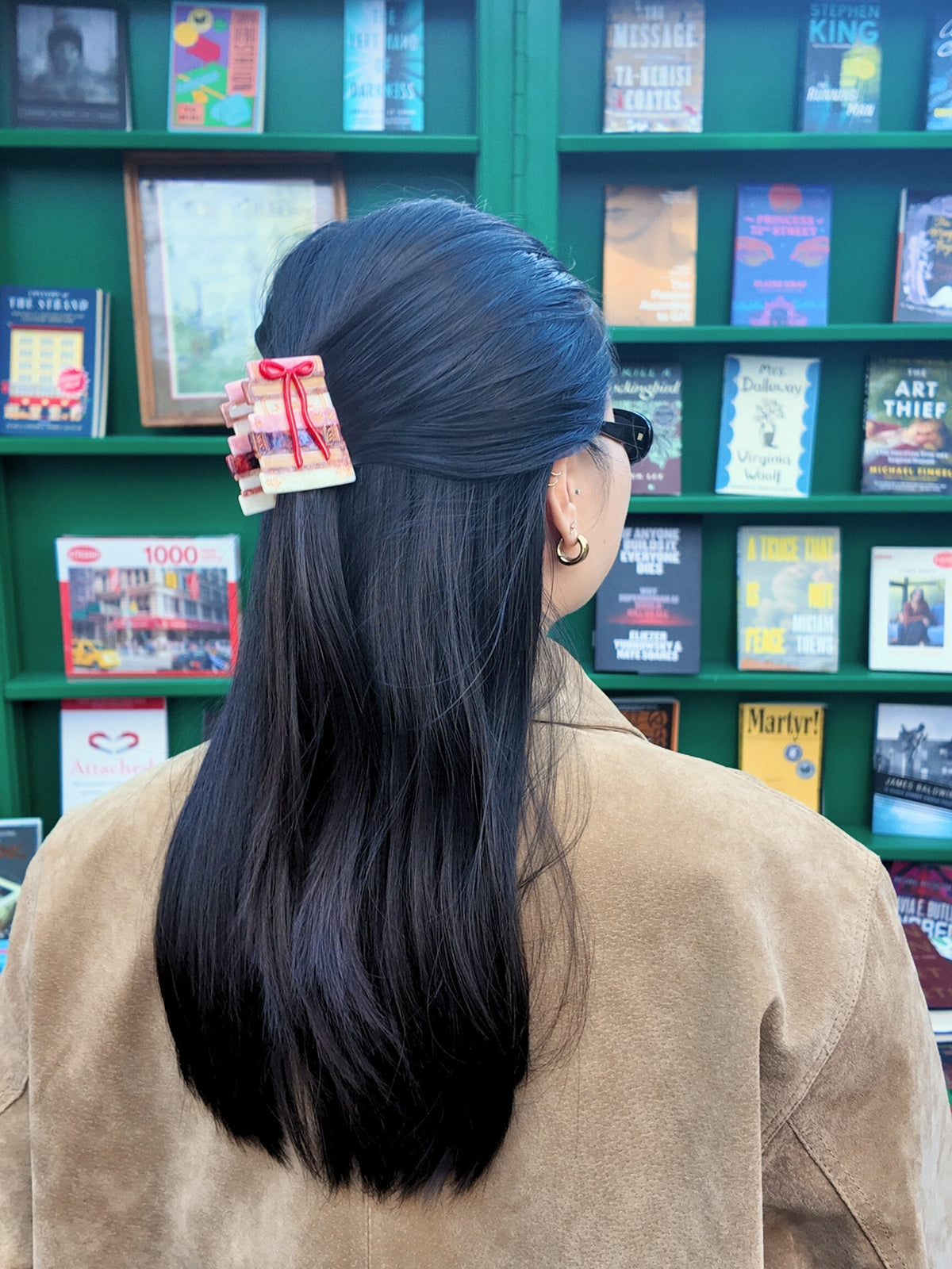 BOW BOOKSTACK CLAW CLIP