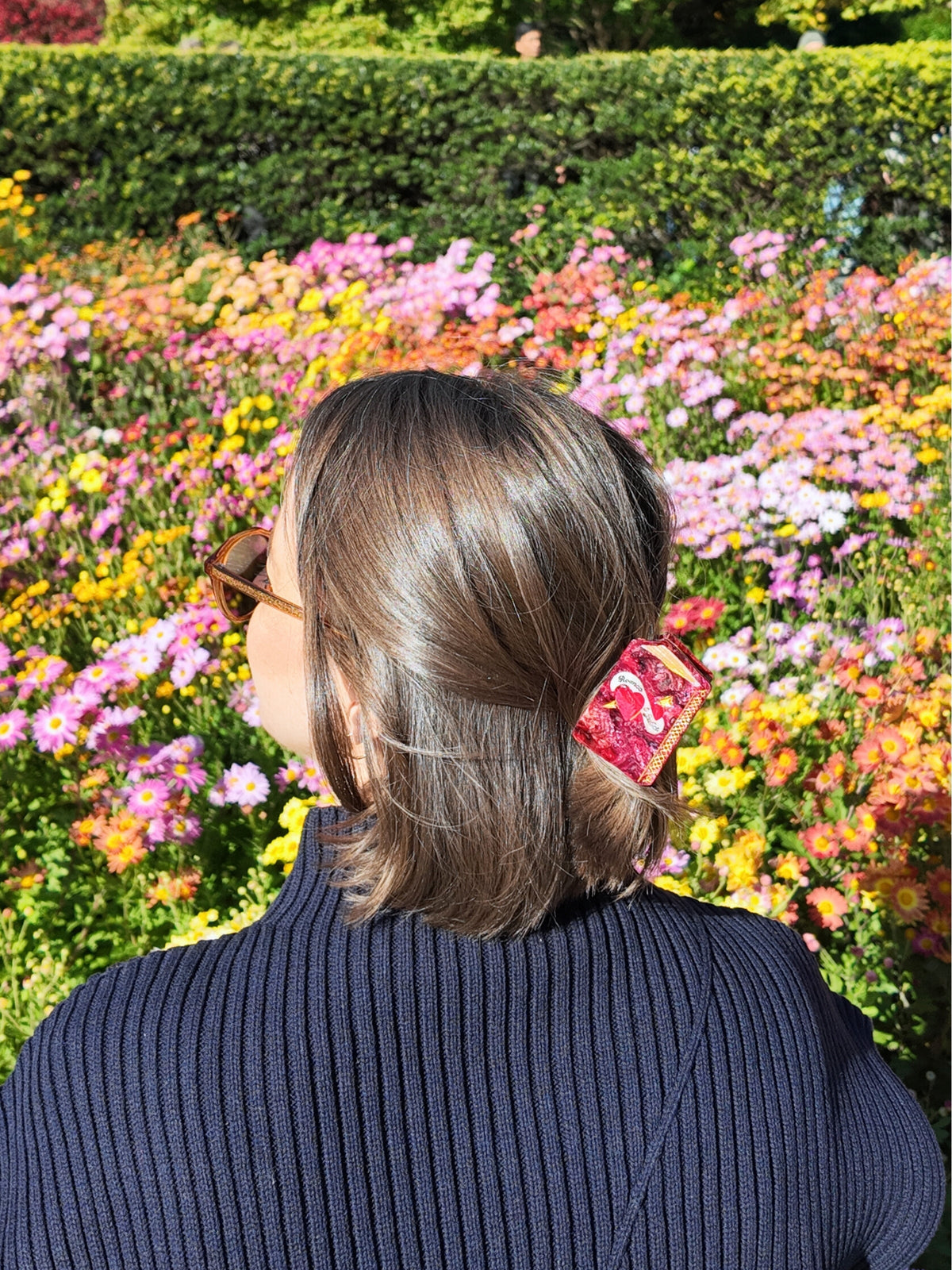 ROMEO & JULIET BOOK CLAW