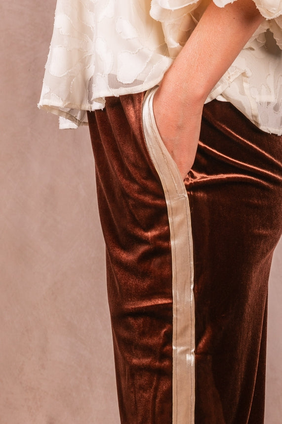 VELVET CONTRAST SIDE STRIPE PANT