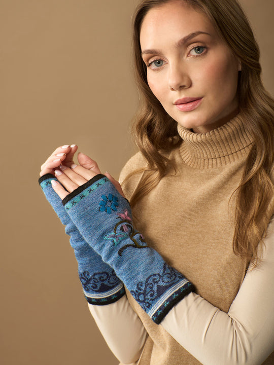 EMBROIDERED HAND WARMER