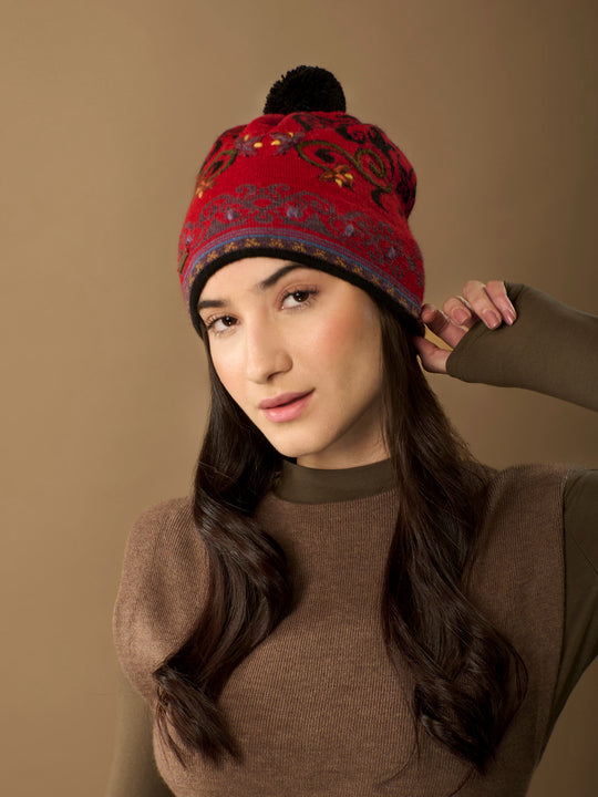 EMBROIDERED HAT