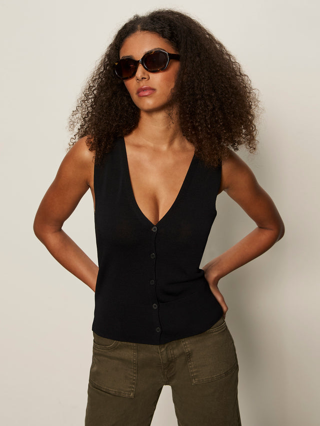 KNITTED BUTTON FRONT
