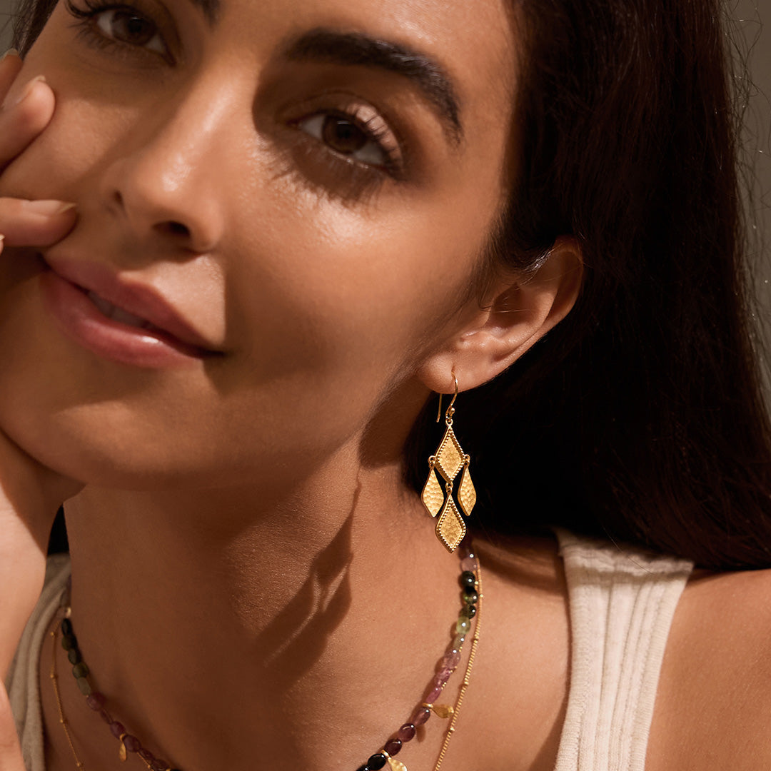 CHANDELIER EARRING