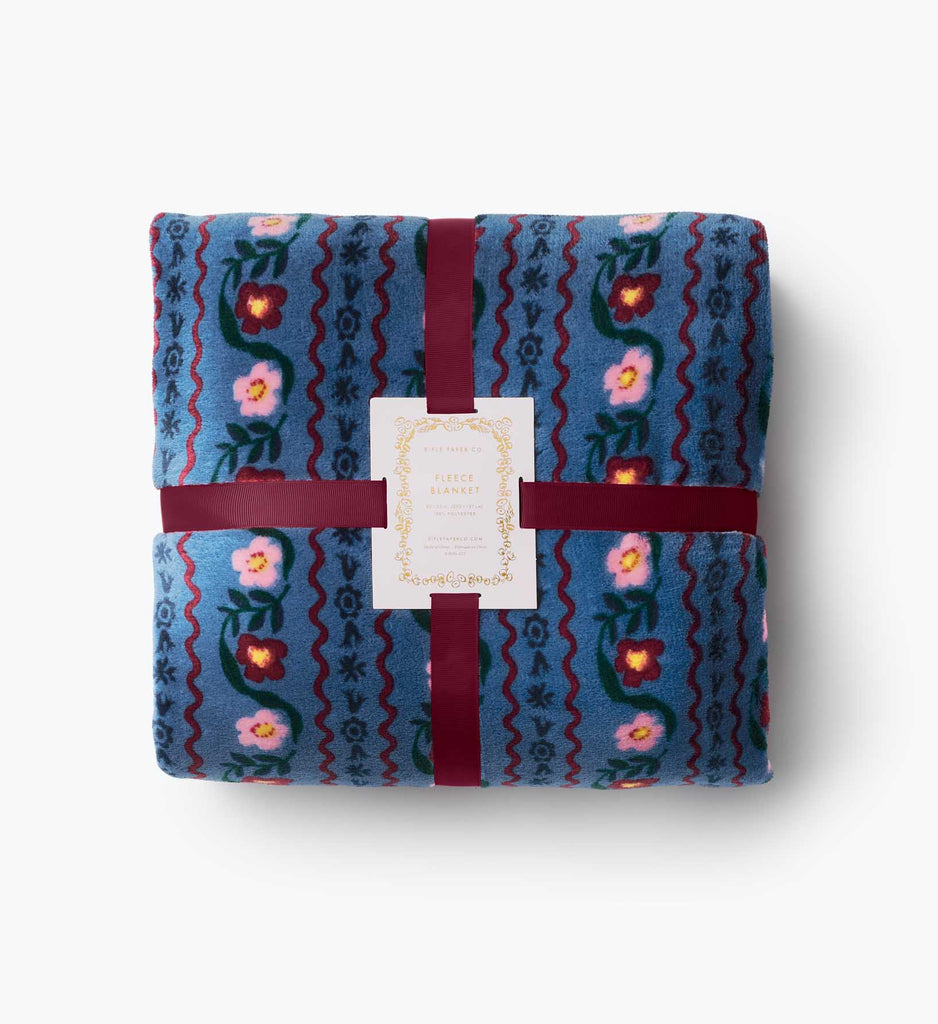 DELPHINE FLEECE BLANKET