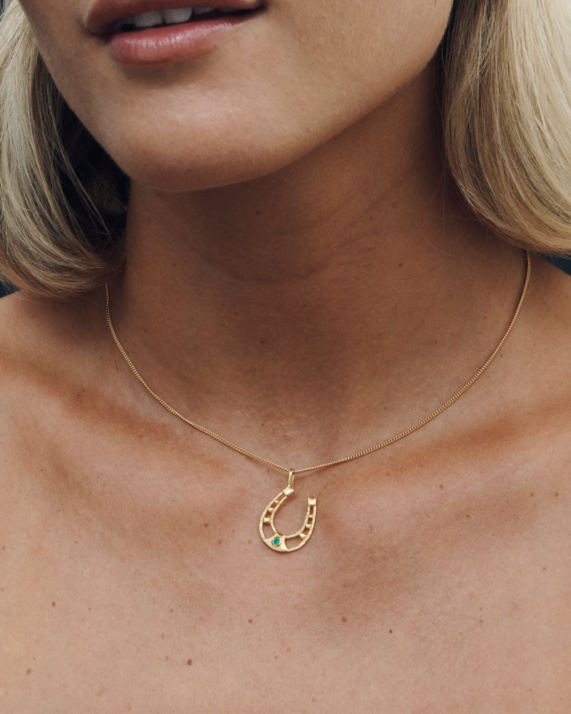 HORSESHOE NECKLACE