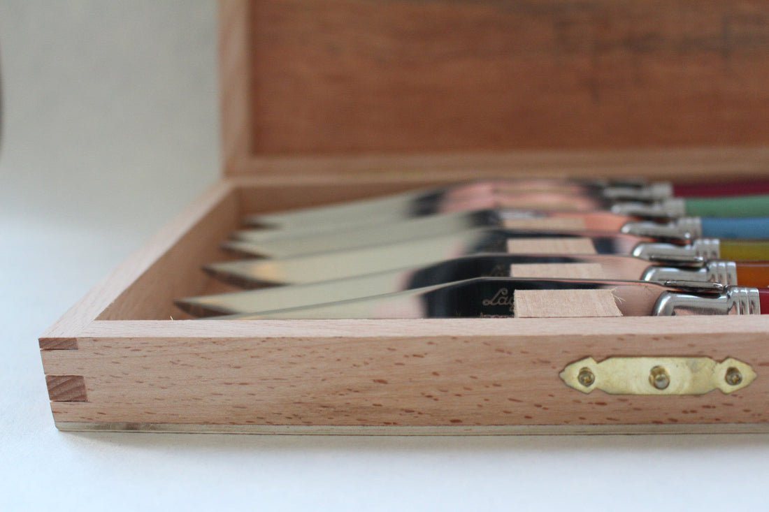 S/6 STEAK KNIVES