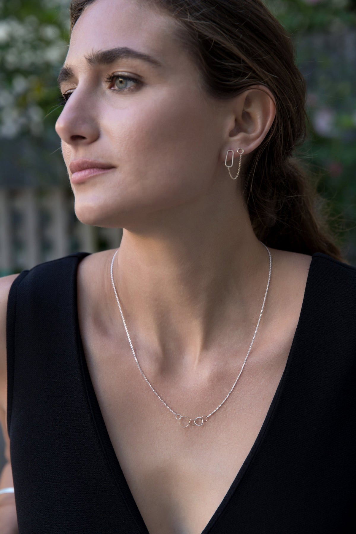 MINI INTERLOCKING PEBBLE NECKLACE