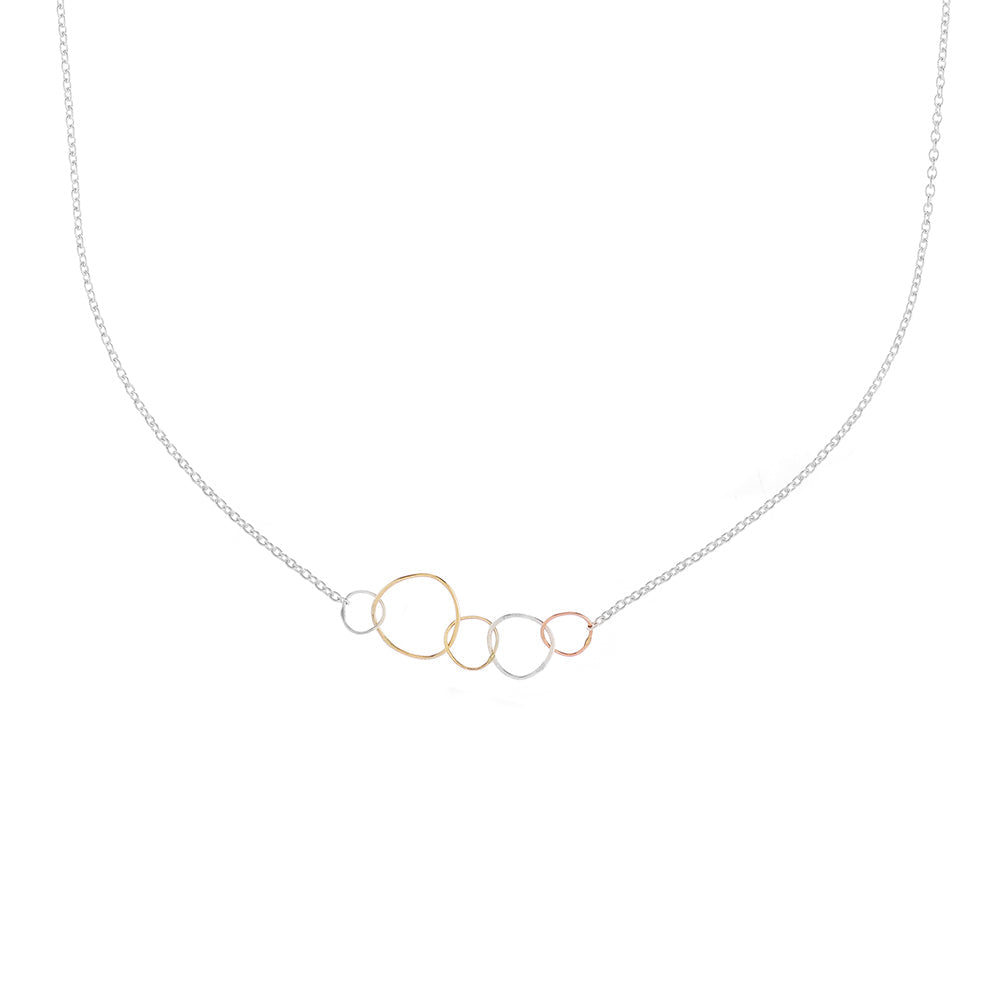 MINI INTERLOCKING PEBBLE NECKLACE