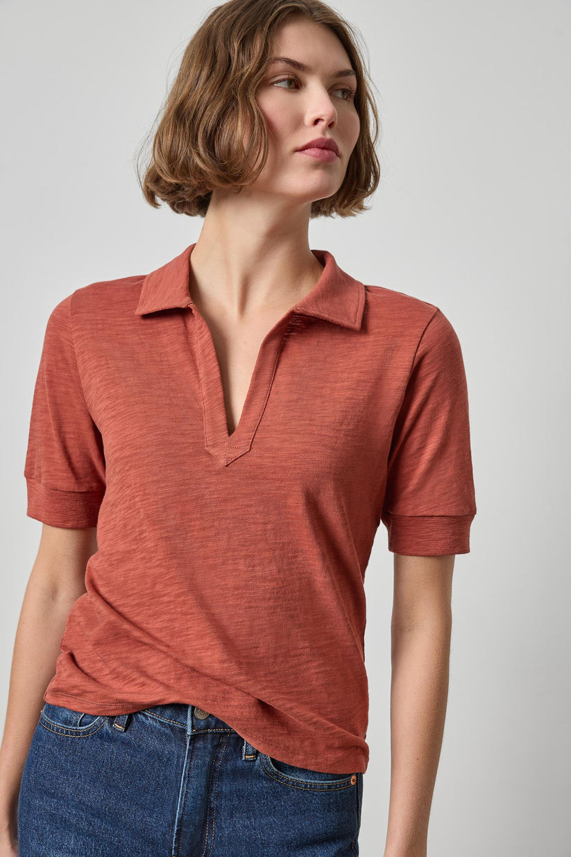 ELBOW SLEEVE COLLARED SPLIT NECK