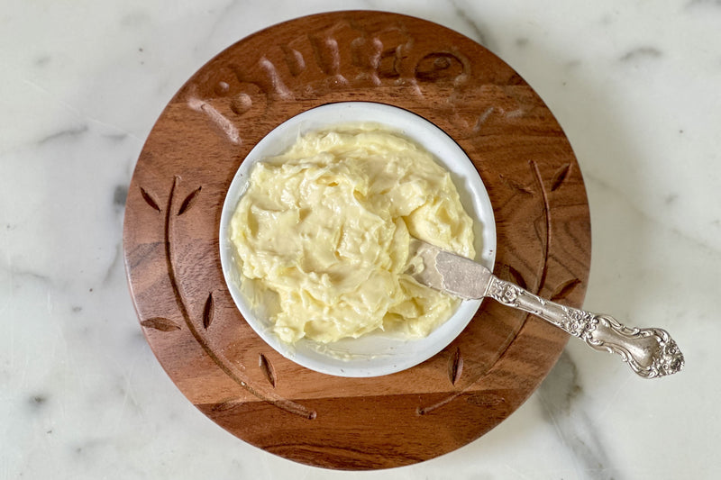 VINTAGE ENGLISH BUTTER BOARD