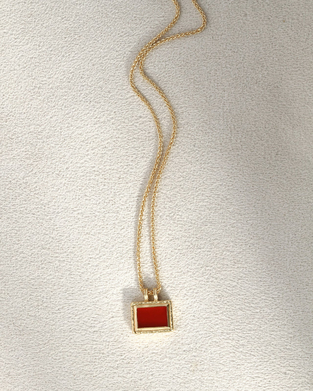 HESTIA NECKLACE