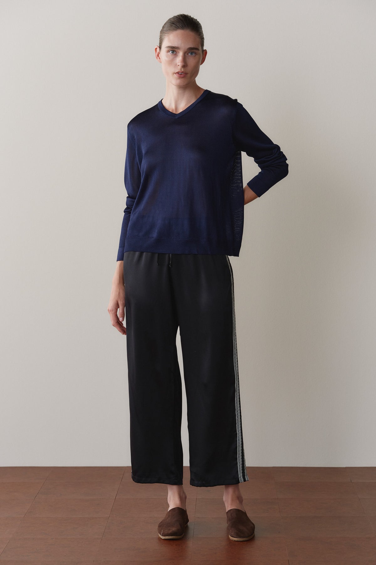 SILK LACE STRIPE CROP PANT
