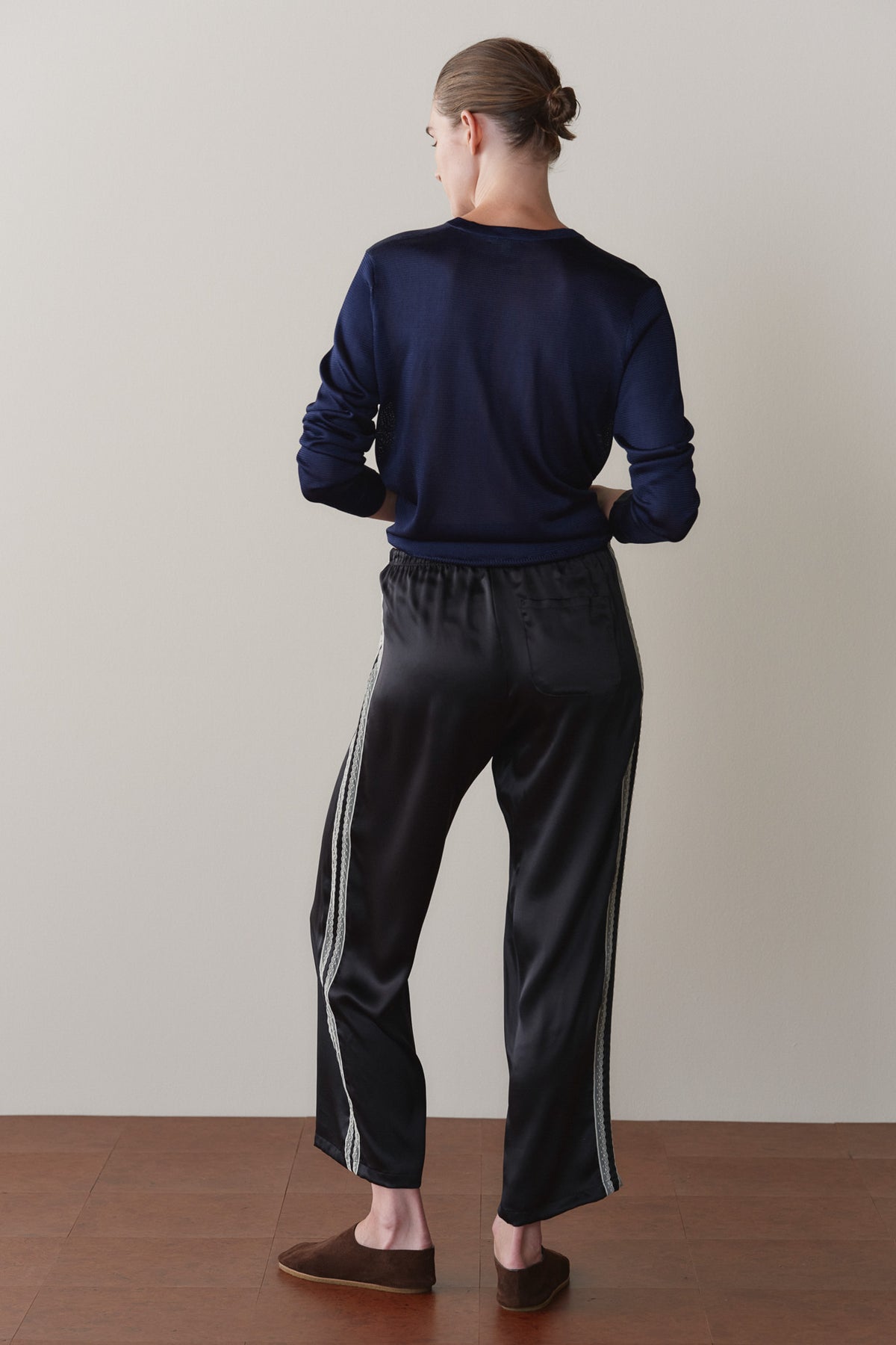SILK LACE STRIPE CROP PANT