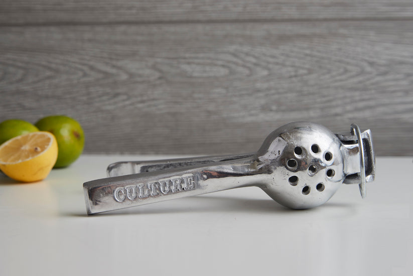 ALUMINUM HAND JUICER