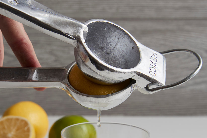 ALUMINUM HAND JUICER
