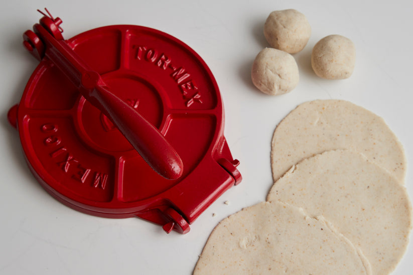 CAST IRON TORTILLA PRESS KIT