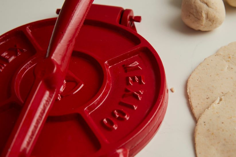 CAST IRON TORTILLA PRESS KIT