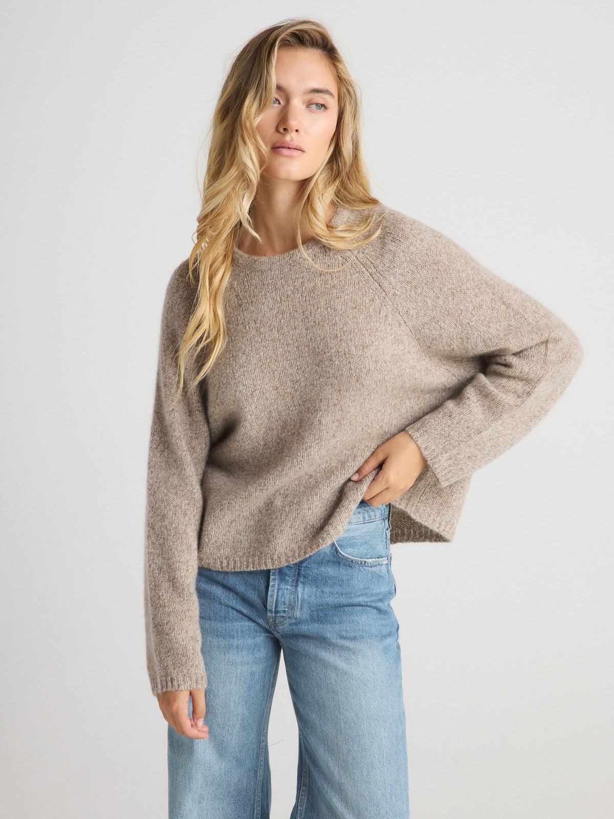 SIERRA CREW NECK SWEATER