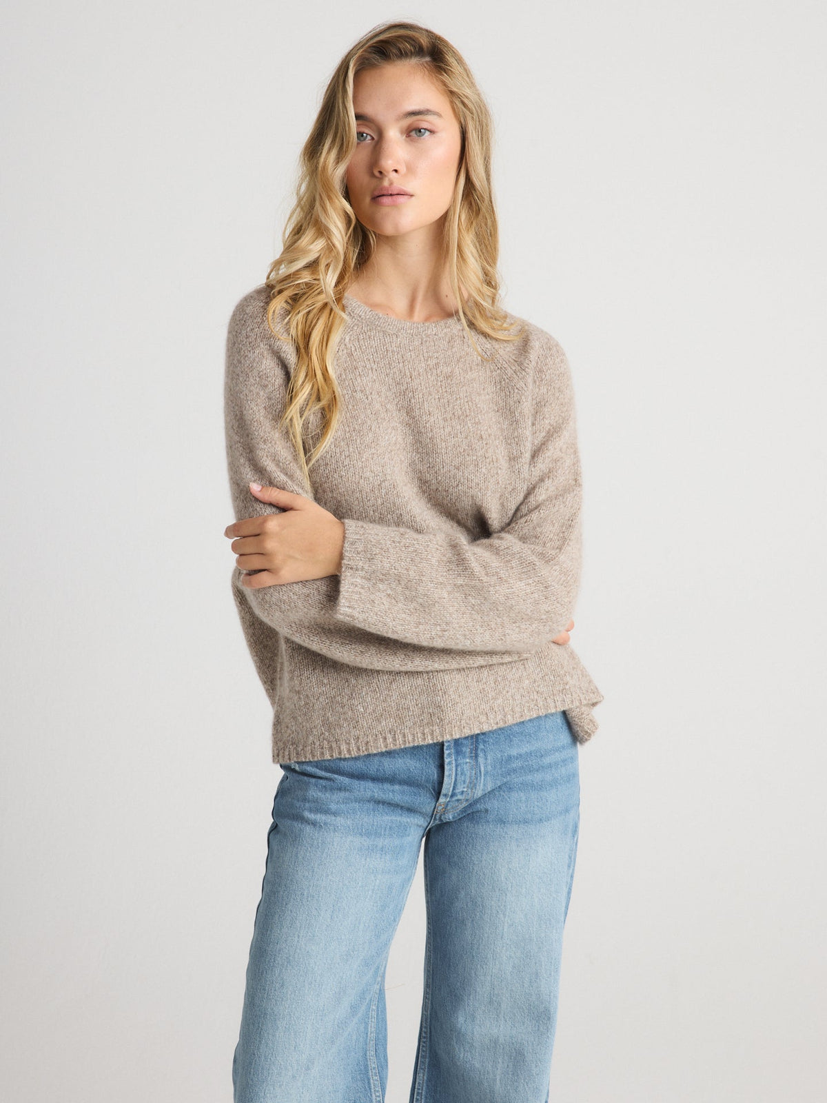 SIERRA CREW NECK SWEATER
