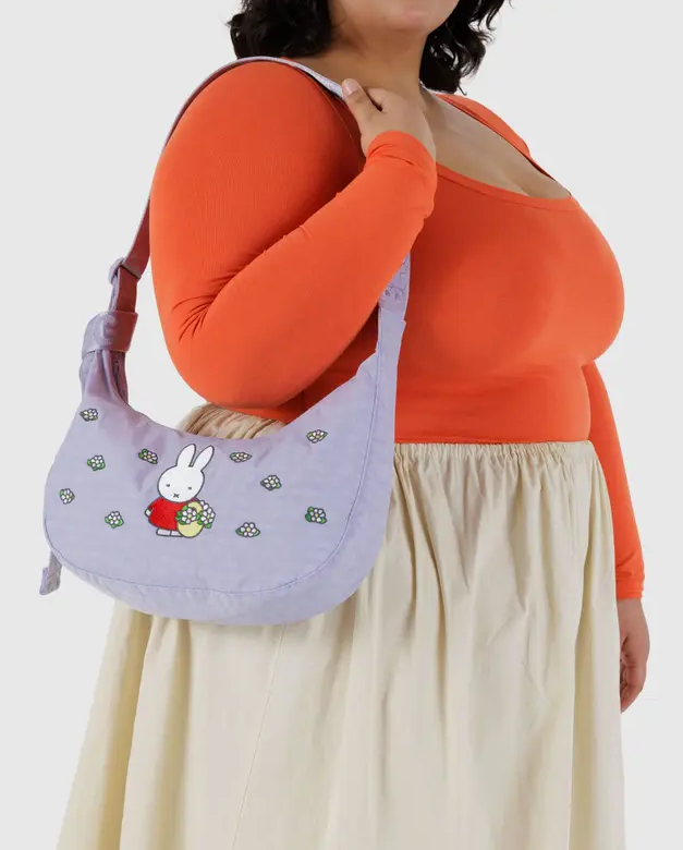 MEDIUM NYLON CRESCENT BAG