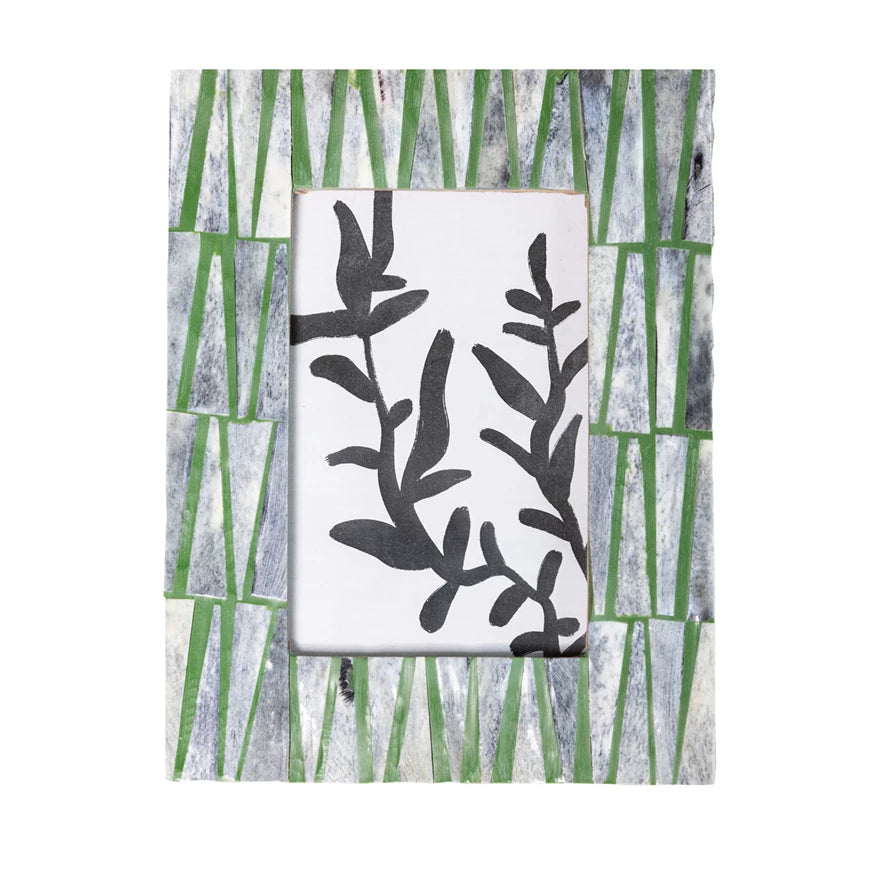 GREEN/WHITE PATTERED FRAME