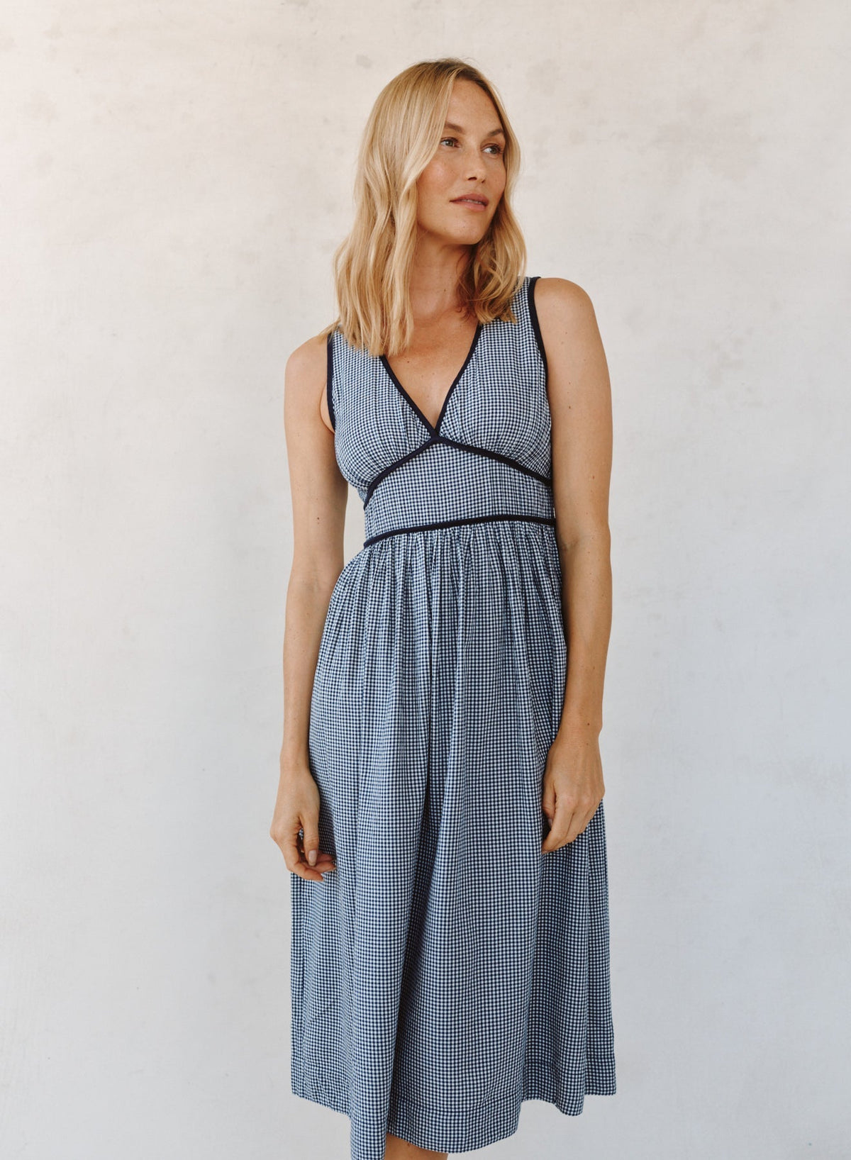 FIT/FLARE VNECK MIDI DRESS