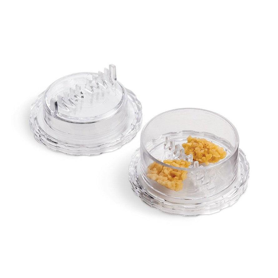 TWISTING GARLIC MINCER