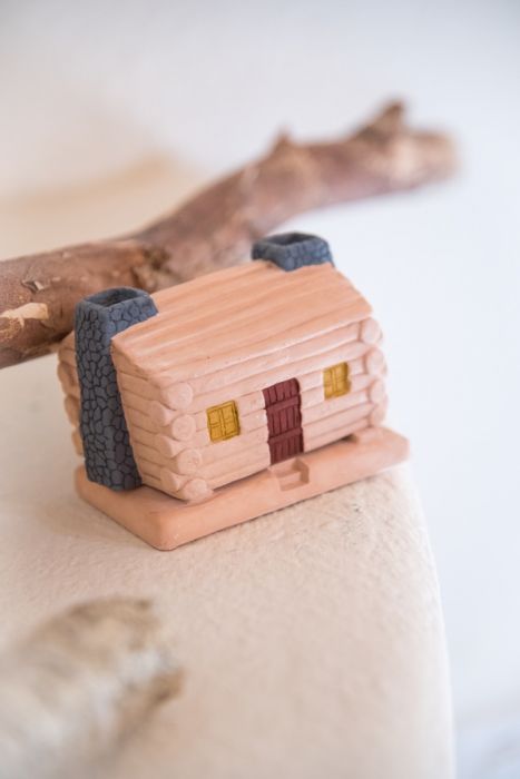LOG CABIN W PINON NATURAL WOOD INCENSE