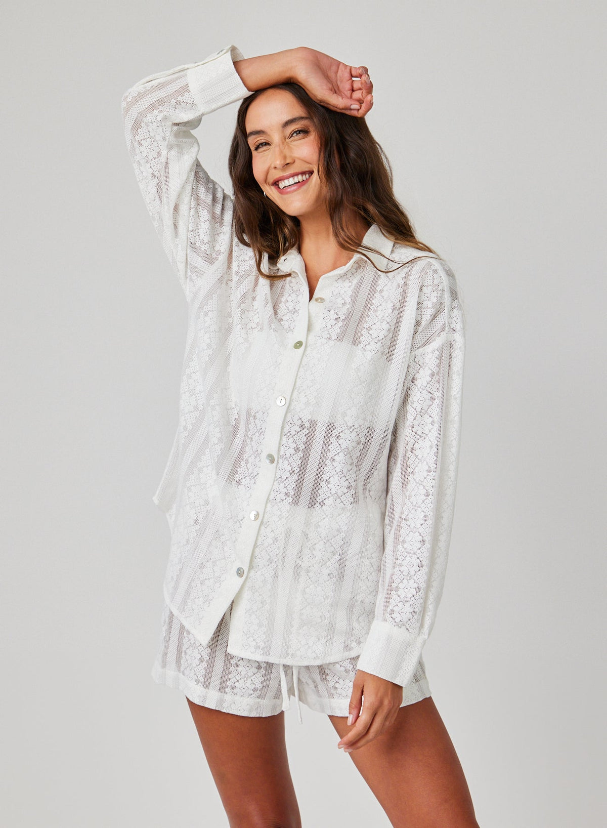OVERSIZED CLEAN SHIRT