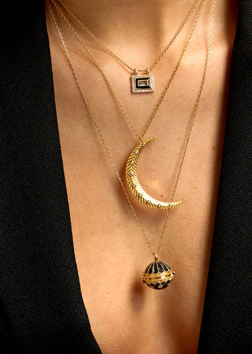 BLACK PROTECTION ORB NECKLACE