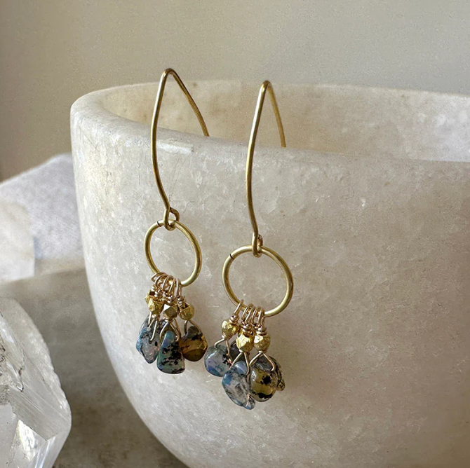 OPAL EARRING