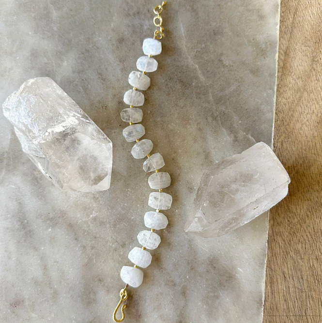 MOONSTONE BRACELET