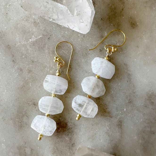 MOONSTONE EARRING
