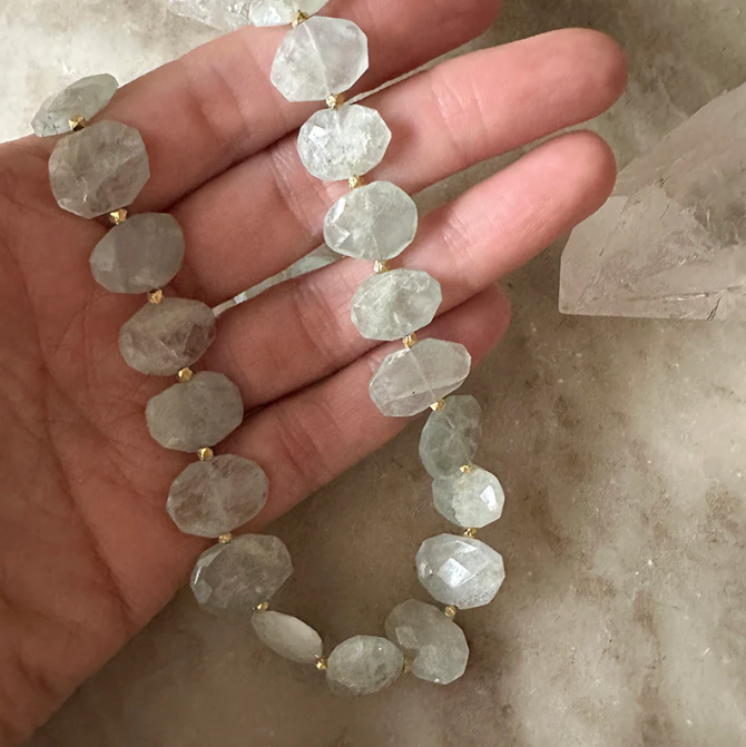 GV AQUAMARINE NECKLACE