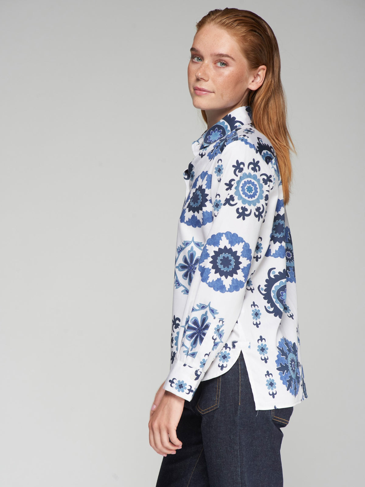 TILE PATTERN BLOUSE