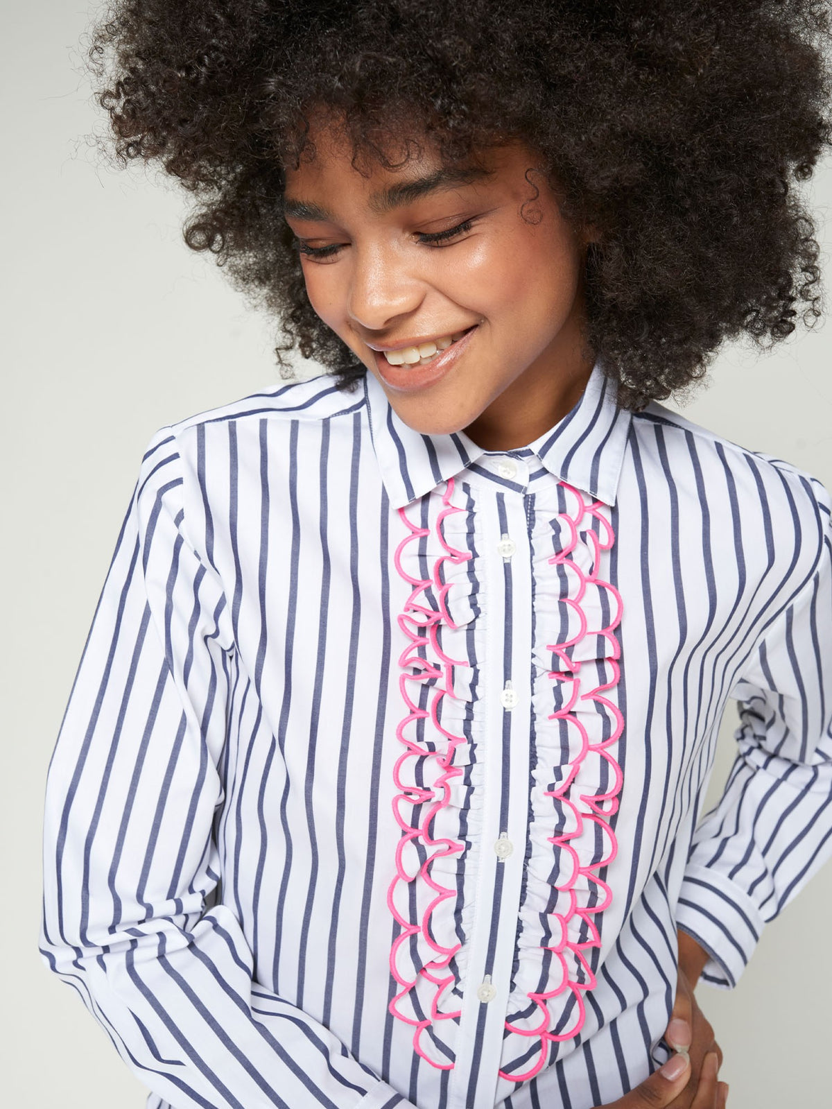 RUFFLE BLOUSE BUTTON DOWN