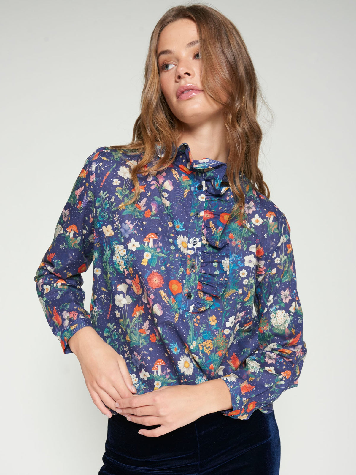 RUFFLE MUSHROOM BUTTON DOWN