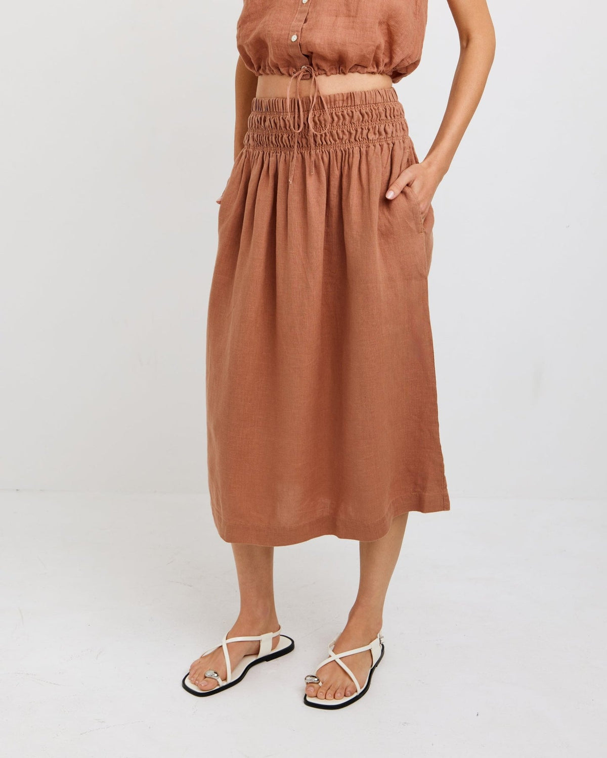 SMOCKED WAIST GATHERED SKIRT