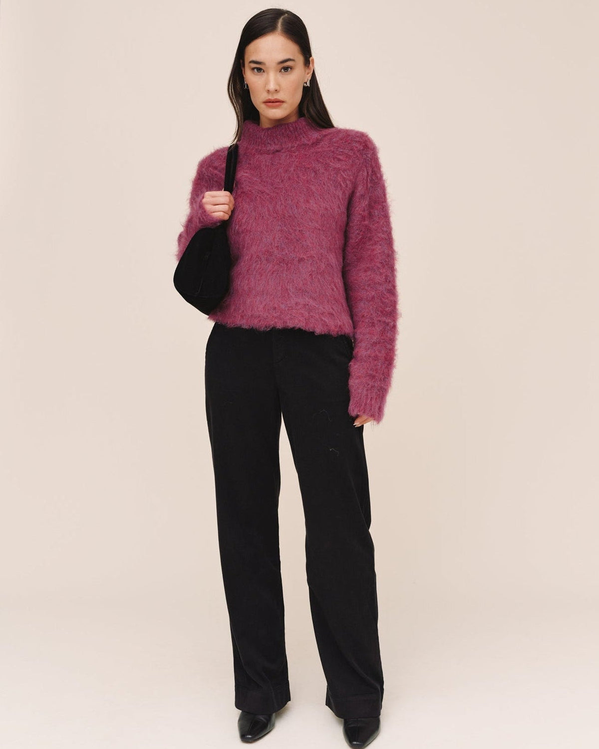 TURTLE NECK SWEATER