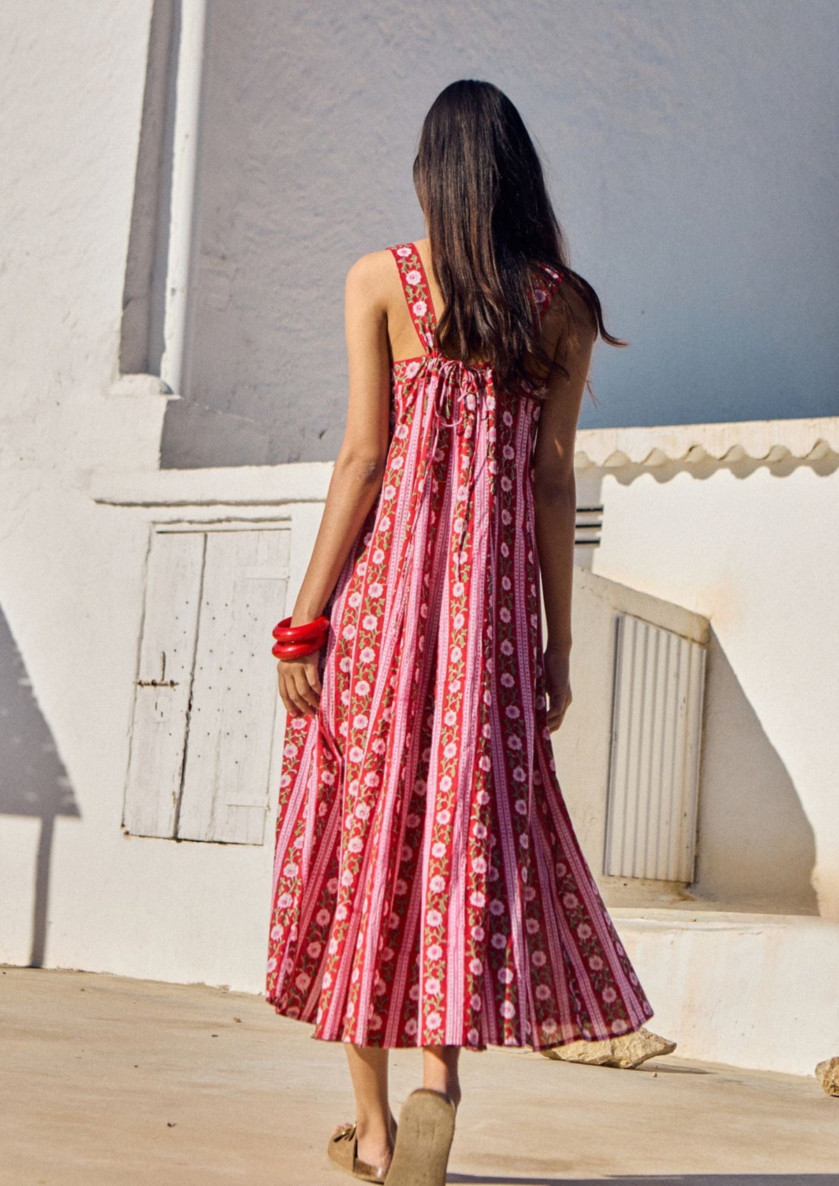 SQUARE NECK PANELESS DRESS