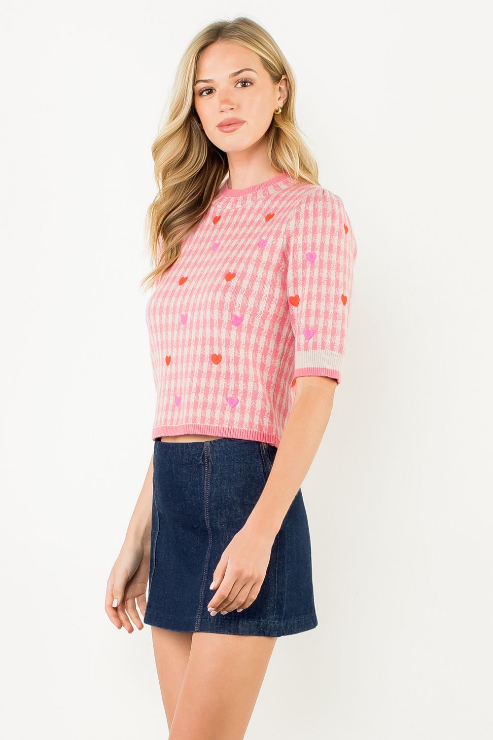 EMBROIDERED KNIT TOP HEART